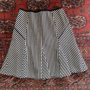 Banana Republic 8 Black White‎ Gored Short Skirt SEXY!